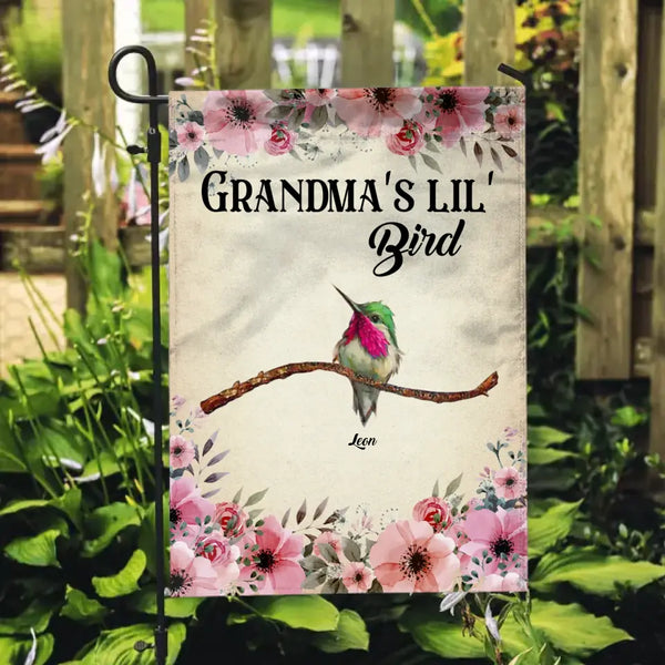 Personalisierte Gartenflagge „Oma's Lil‘ Birds“, bedruckt