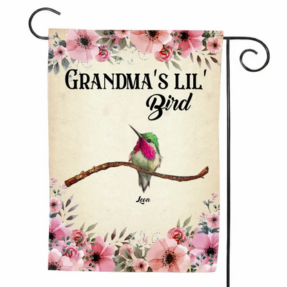 Personalisierte Gartenflagge „Oma's Lil‘ Birds“, bedruckt