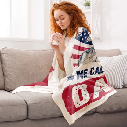 We Have A Hero We Call Him Dad Veterans Day – personalisierte Fotodecke