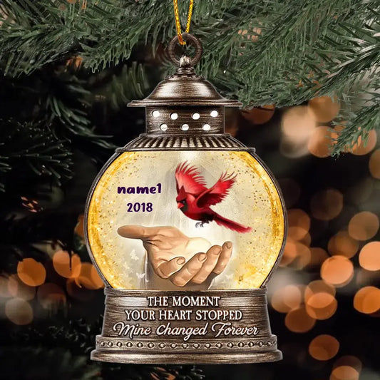 Weihnachtslaterne, Gedenk-Schmetterling, Kardinal, personalisierte Holzverzierung in individueller Form