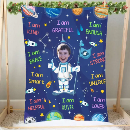 Kid Affirmations I Am Kind Smart Loved Astronaut – personalisierte Fotodecke 