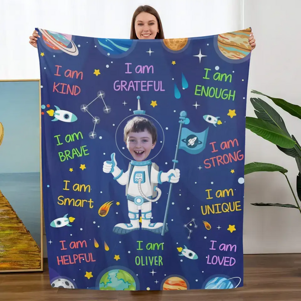 Kid Affirmations I Am Kind Smart Loved Astronaut – personalisierte Fotodecke 