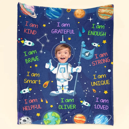 Kid Affirmations I Am Kind Smart Loved Astronaut – personalisierte Fotodecke 
