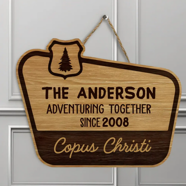 Gemeinsames Abenteuer - Personalisiertes Türschild, Geschenk für Camping